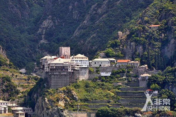 苦修士的圣地—希腊阿索斯圣山修道院